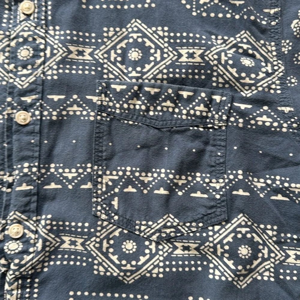 Banana Republic Blue and White Geometric Button Down Shirt Camden Fit Men’s L
